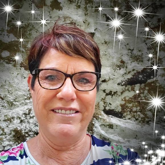 Profile Picture of Cheryl Dougherty (@cldx2) on Poshmark