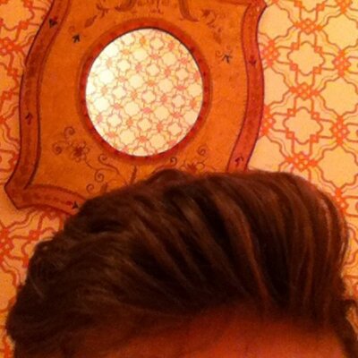Profile Picture of Eli Thomas (@EliFarts) on Twitter