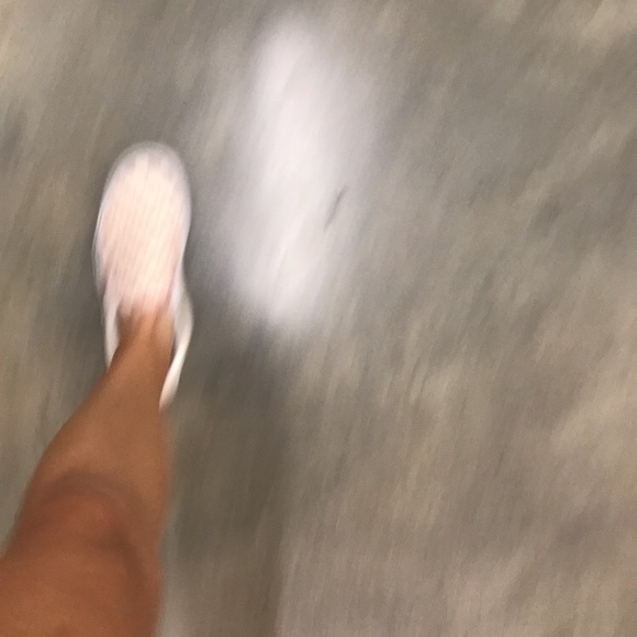 Profile Picture of Anna Buskill (@acbus) on Poshmark