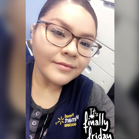 Profile Picture of Krystyne Knox (@krystyne11) on Poshmark