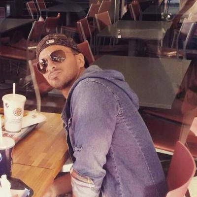 Profile Picture of Jß Tu Principe Azul (@JonathanMoor) on Twitter