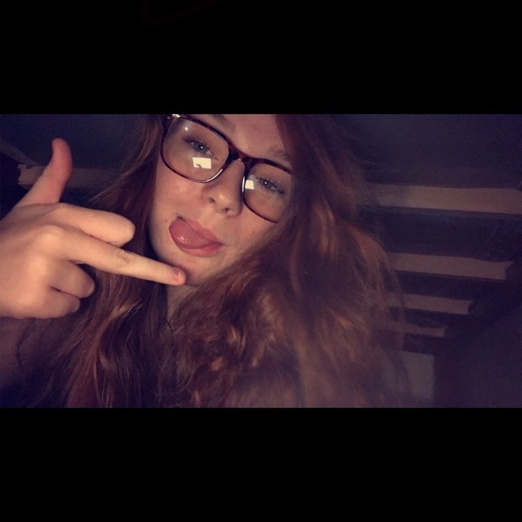 Profile Picture of Alanna Heckerman (@alanna_06) on Poshmark