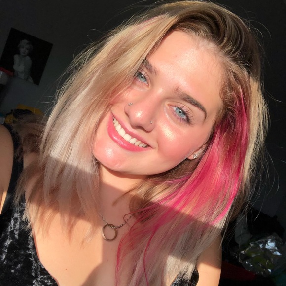 Melissa Musante - Poshmark Profile Picture of Melissa Musante (@melissamusante) on Poshmark