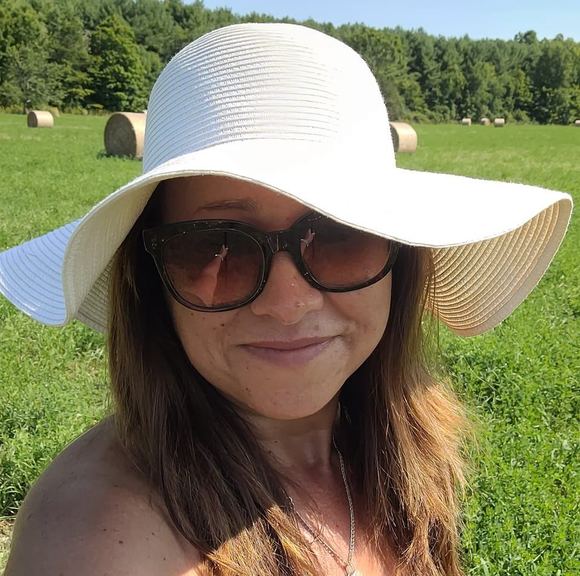 Profile Picture of Ewa Szymczyk (@kapcia35) on Poshmark