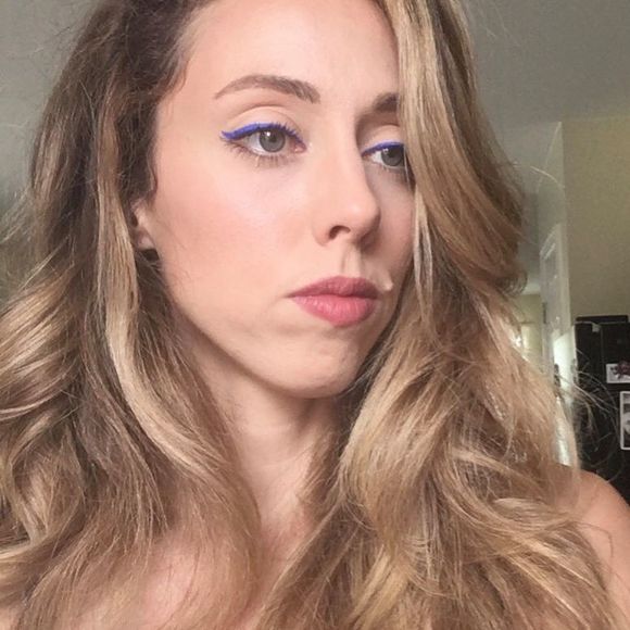 Profile Picture of Kathleen Mcateer (@smokesmcateer) on Poshmark