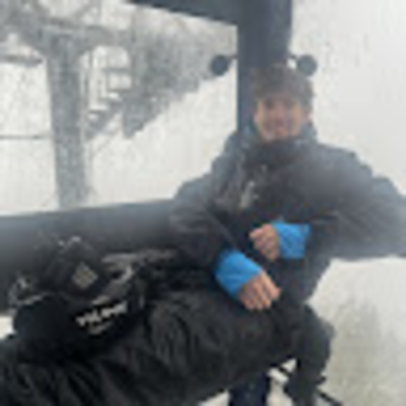 Profile Picture of Sam Zionts (@samuelzionts) on Poshmark