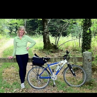 Profile Picture of Janet Marr (@mummarr) on Twitter