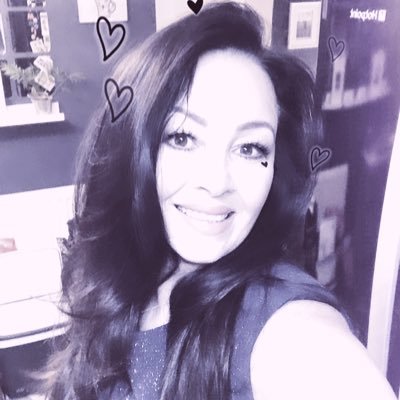 Profile Picture of Donna Boyd (was Lee) (@flowerfairydust) on Twitter