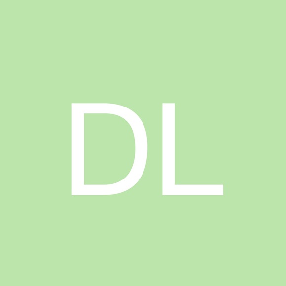 Profile Picture of David Lovell (@dovell2000) on Poshmark