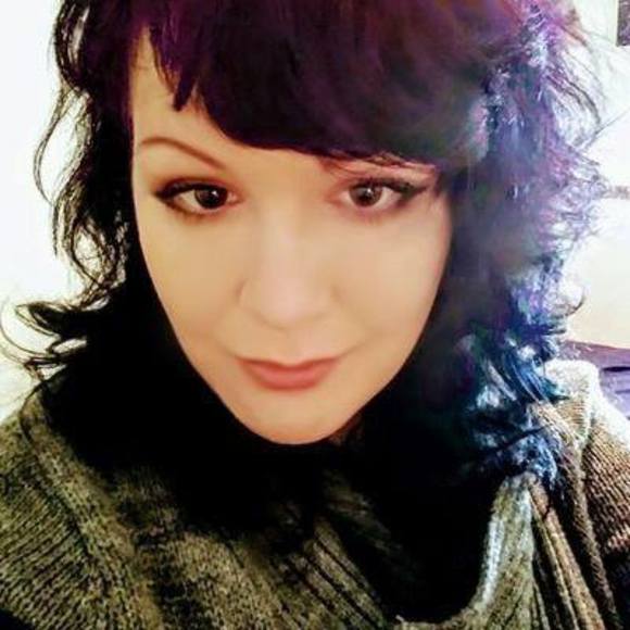 Profile Picture of Alisha Kishlock (@amethystmoon31) on Poshmark