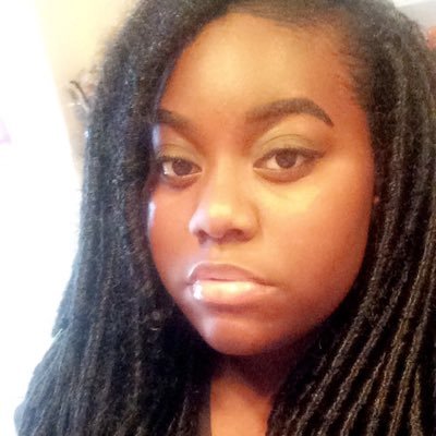 Profile Picture of April Rain (@AprilLewis11) on Twitter