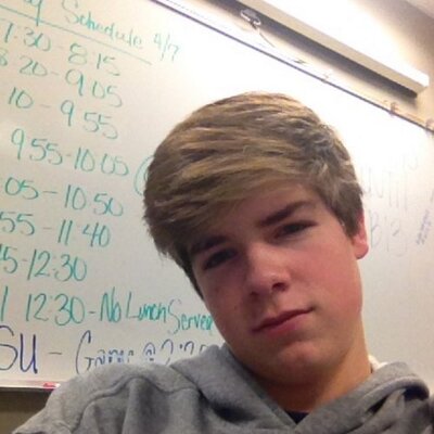 Profile Picture of Taylor Bright (@taylorbright77) on Twitter