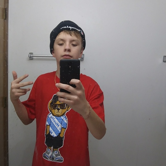 Profile Picture of Blake Qualls (@blake_qualls3) on Poshmark