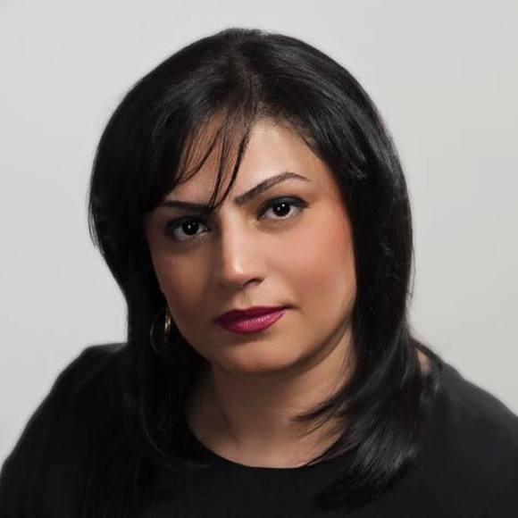 Profile Picture of Forugh Irani (@vishkaes) on Poshmark