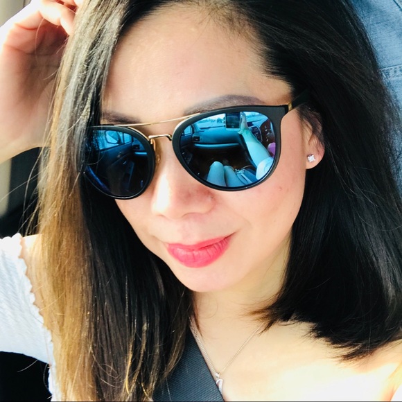 Profile Picture of Aileen Pusung (@aileen_pusung) on Poshmark