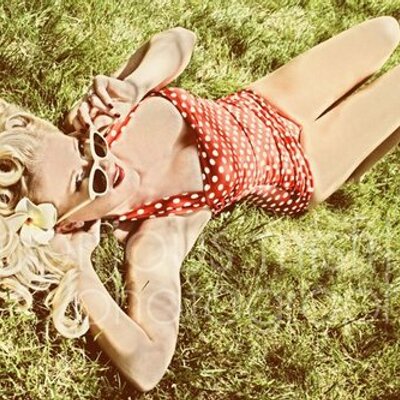 Profile Picture of Amy Aird (@mrsamyaird) on Twitter