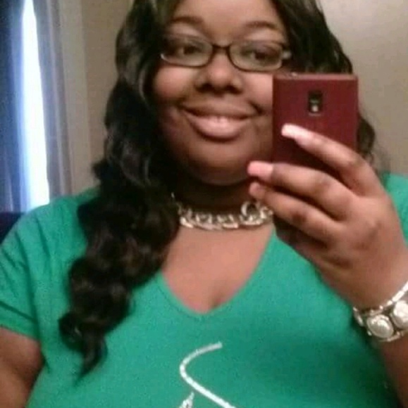 Profile Picture of Brandy James (@bjames58) on Poshmark