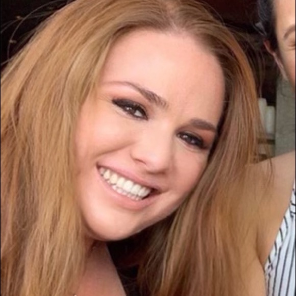 Heather Junkerman - Poshmark Profile Picture of Heather Junkerman (@heatherjunk) on Poshmark