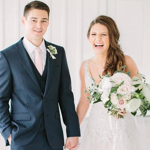 Profile Picture of Jacquelyn Buss (@jacquelynbuss) on Poshmark