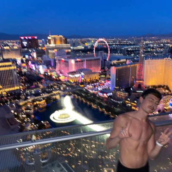 Profile Picture of Daniel Waynick (@hi_im_dan) on Poshmark