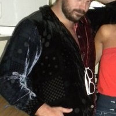 Profile Picture of Jeff Clem (@TheBurgerSlayer) on Twitter