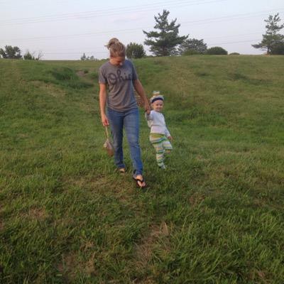 Profile Picture of Mandy Brannon (@mandyjeane) on Twitter