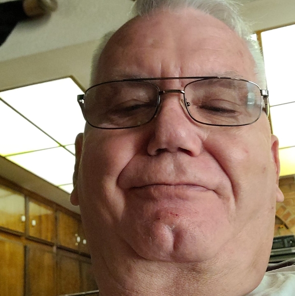 Profile Picture of Gary Tyler (@gtyler5501) on Poshmark