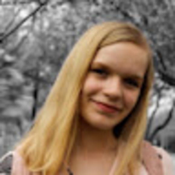 Profile Picture of Katelyn bush Bush (@katelyngbush) on Poshmark