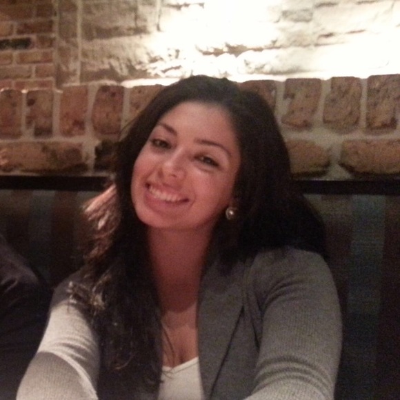 Profile Picture of Olga Haro (@oharo01) on Poshmark