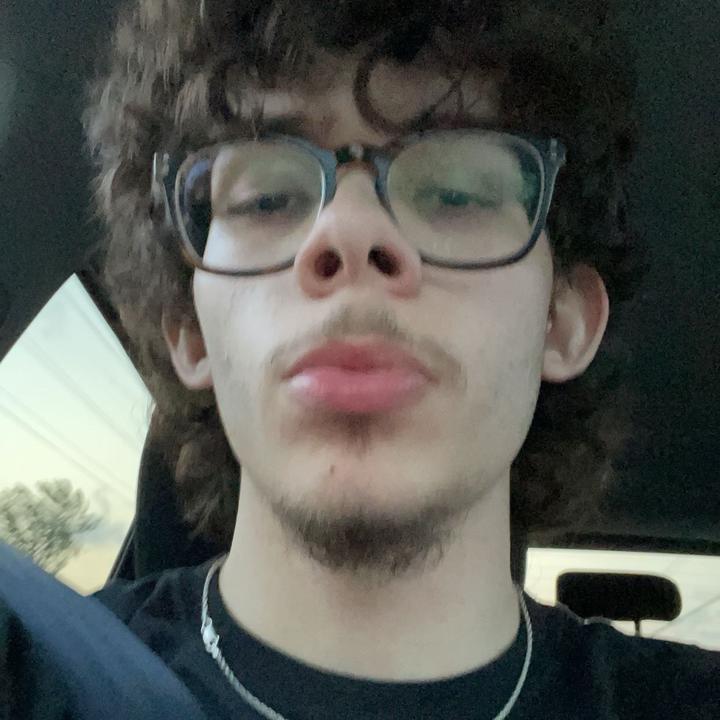 Profile Picture of trevor (@trevoriice) on Tiktok