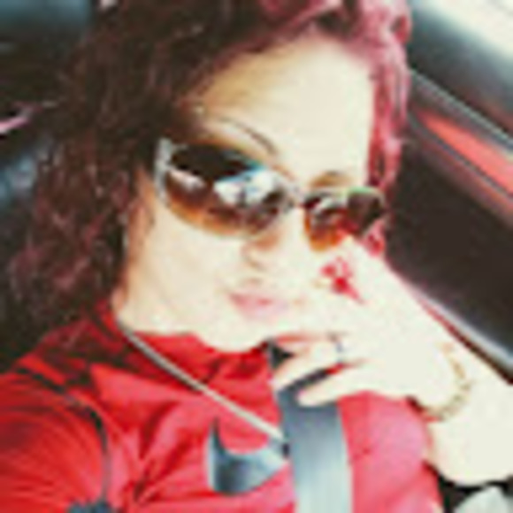 Profile Picture of Chasity Romero (@rchasity305) on Poshmark
