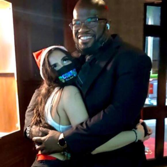 Profile Picture of Kevin Henry (@smilez561) on Poshmark