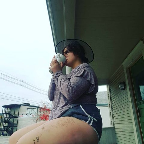 Profile Picture of Savannah Vestal (@savannahvestal) on Poshmark