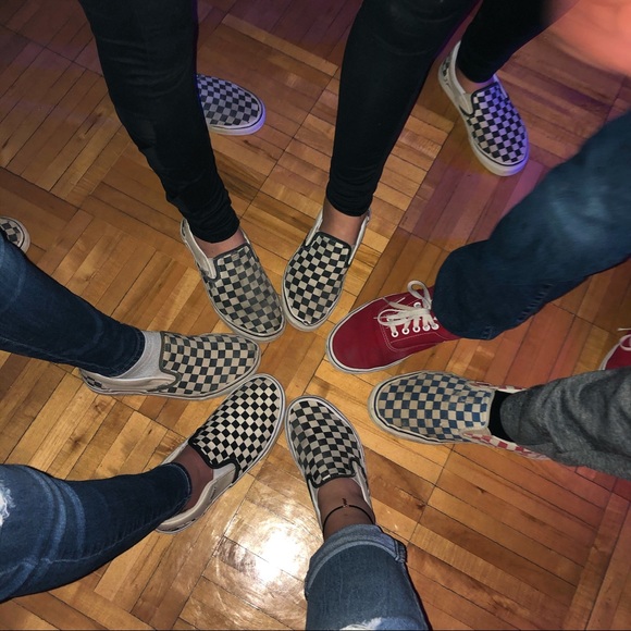 Profile Picture of Brylee Wemple (@bwemple) on Poshmark