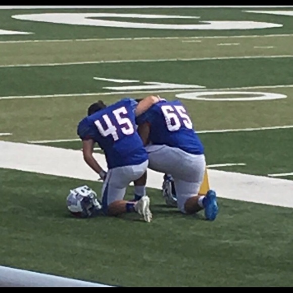 Profile Picture of David Loyola (@david_loyola) on Poshmark