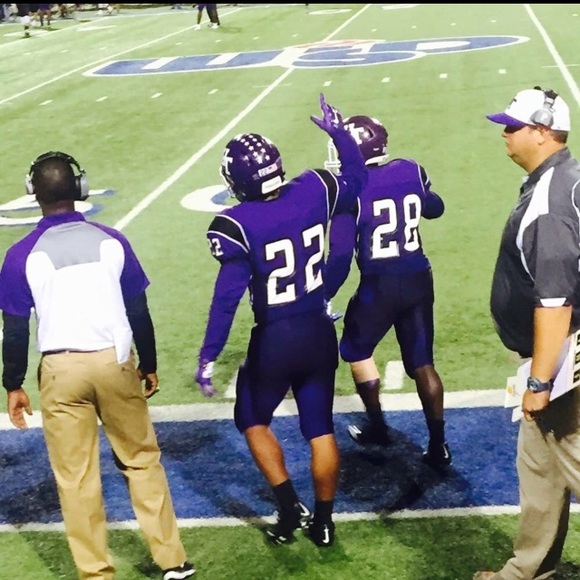 Profile Picture of Cedrick Willis (@cedrickwillis) on Poshmark