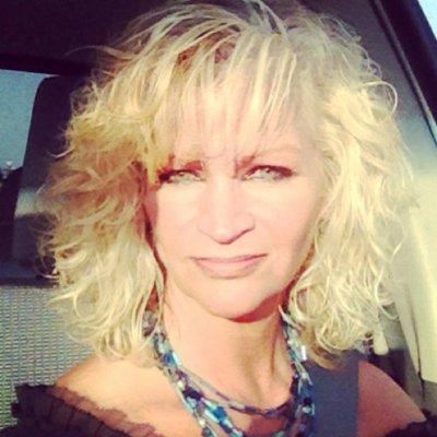 Profile Picture of Janice Lovelace York (@LoveBrush) on Twitter