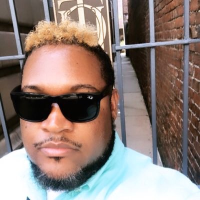 Profile Picture of Mark A Scroggins Jr. (@myhesastar) on Twitter