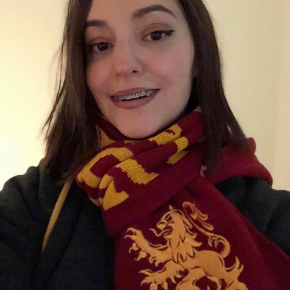 Profile Picture of Khristanna Ciuffoletti (@khristannac) on Poshmark