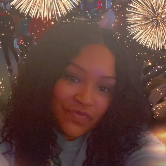 Profile Picture of Latoya Fitzgerald (@toytoy01) on Poshmark