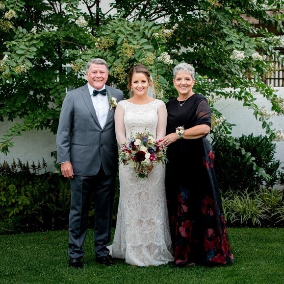 Profile Picture of Lisa Scamman macneill (@mumkicks) on Poshmark