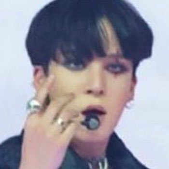 Allo ✨🌧 - Twitter Profile Picture of Allo ✨🌧 (@RRed__A) on Twitter