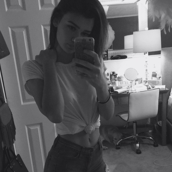 Profile Picture of Hope Conklin (@hopeconklin14) on Poshmark