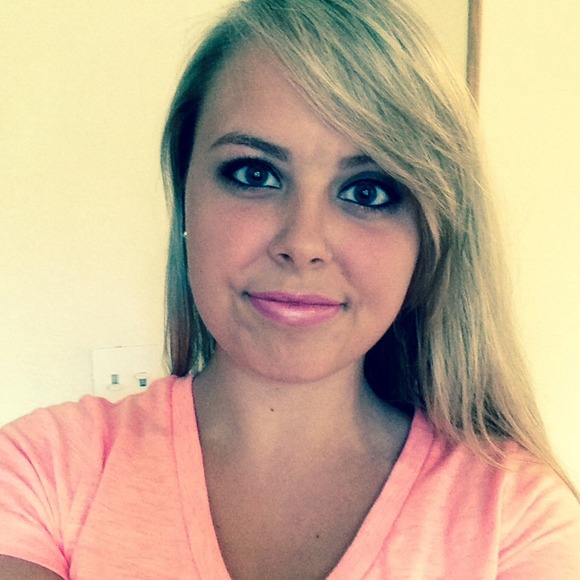 Profile Picture of Bre Hohnstein (@breee06) on Poshmark