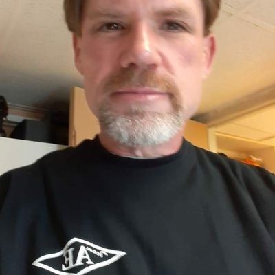 Profile Picture of Abe Ray (@AbeRay8) on Twitter