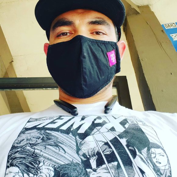 Profile Picture of Alfredo Felix (@alfredoflx) on Poshmark