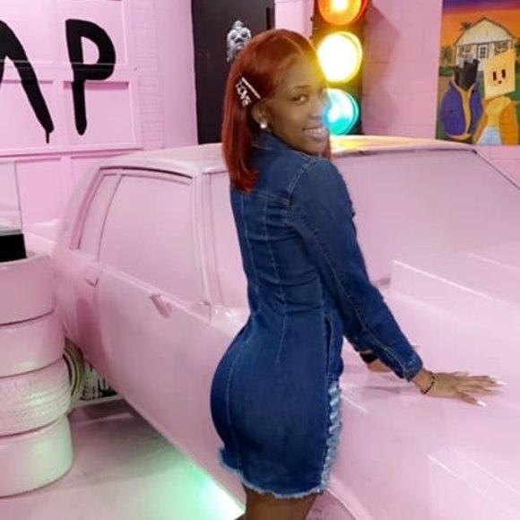 Profile Picture of Jada Curry (@jadacurry14) on Poshmark