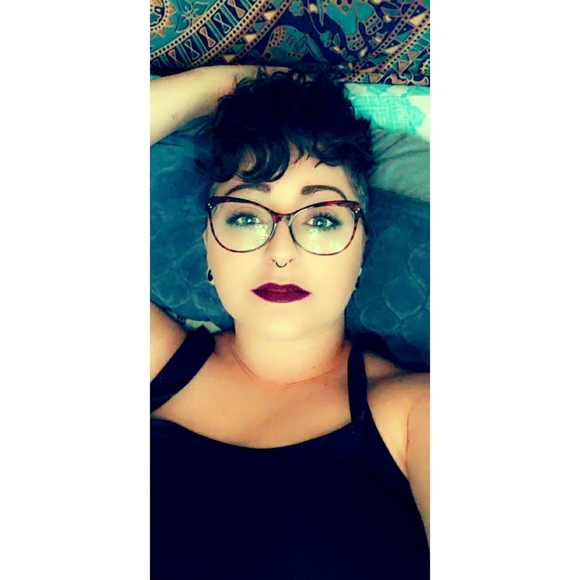 Profile Picture of Whitney Waugh (@whitneyowaugh) on Poshmark