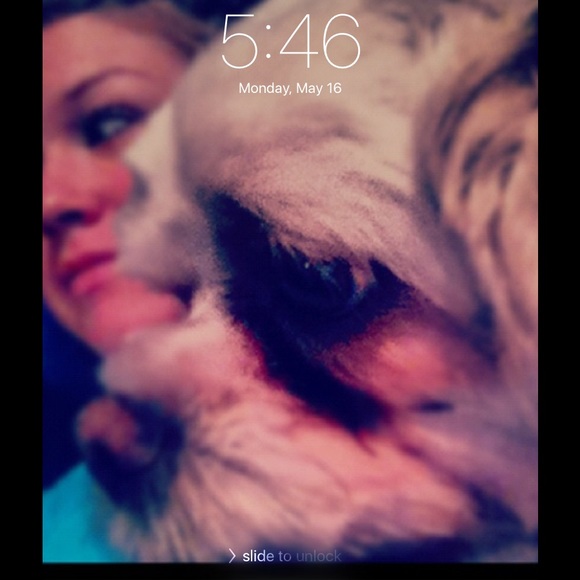 Profile Picture of Jillian Pound (@jillie11) on Poshmark