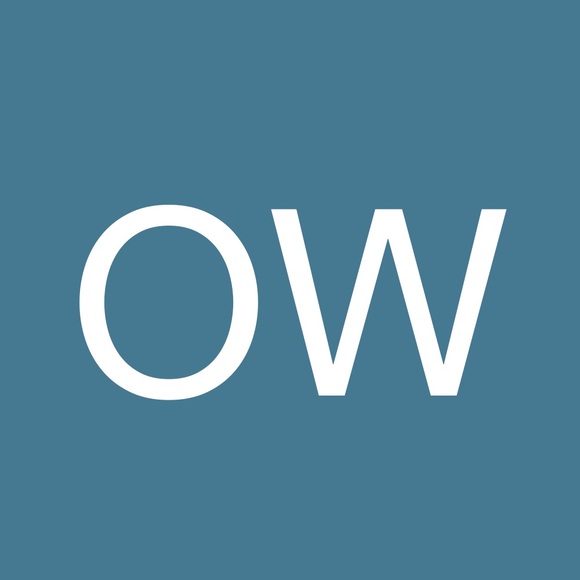 Profile Picture of Olivia Wozny (@olivia2good) on Poshmark